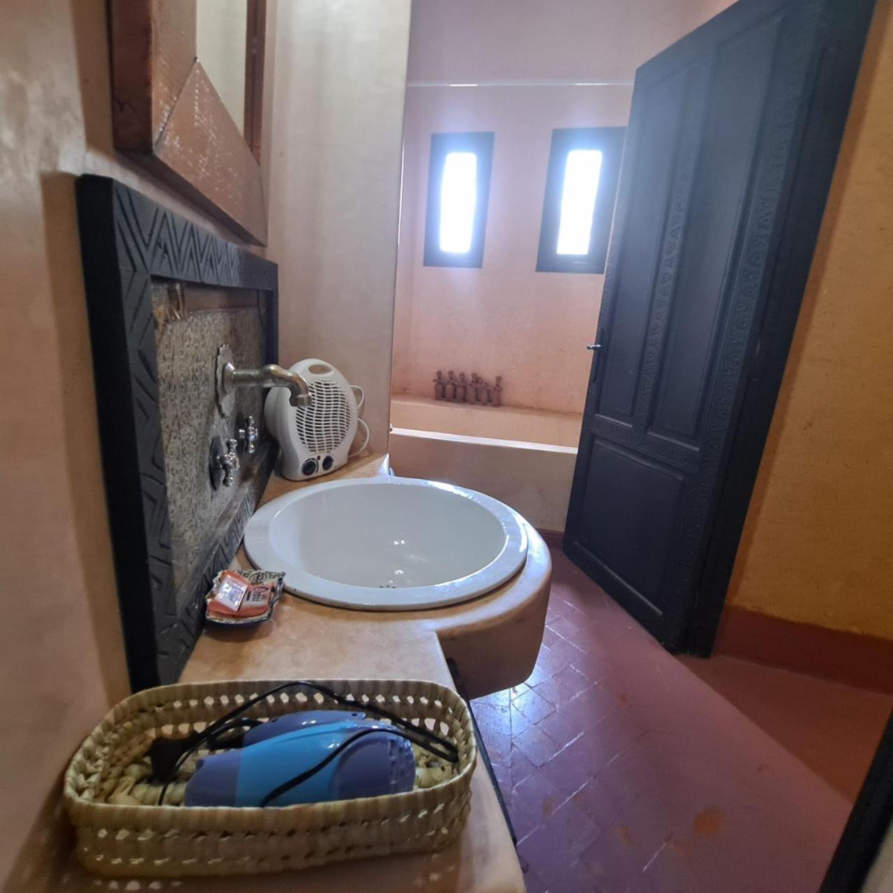 Riad Kasbah Omar Ourika Buitenkant foto